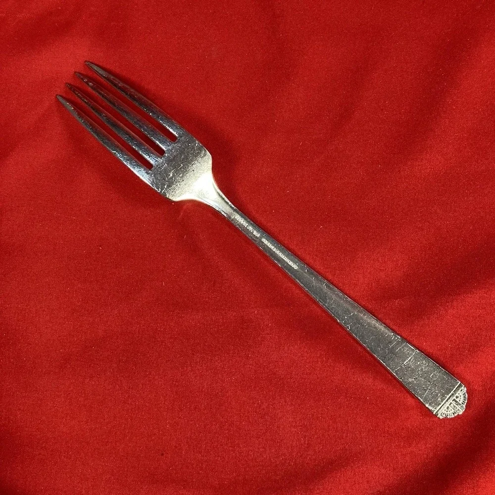10 - Vintage Oneida Dinner Forks / Tudor Plate Silver Flatware / Community